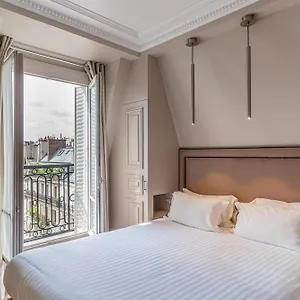 *** Hotel Perreyve França